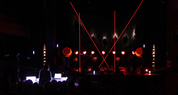 Mira Calix @ Présences électronique Genève, 2011.